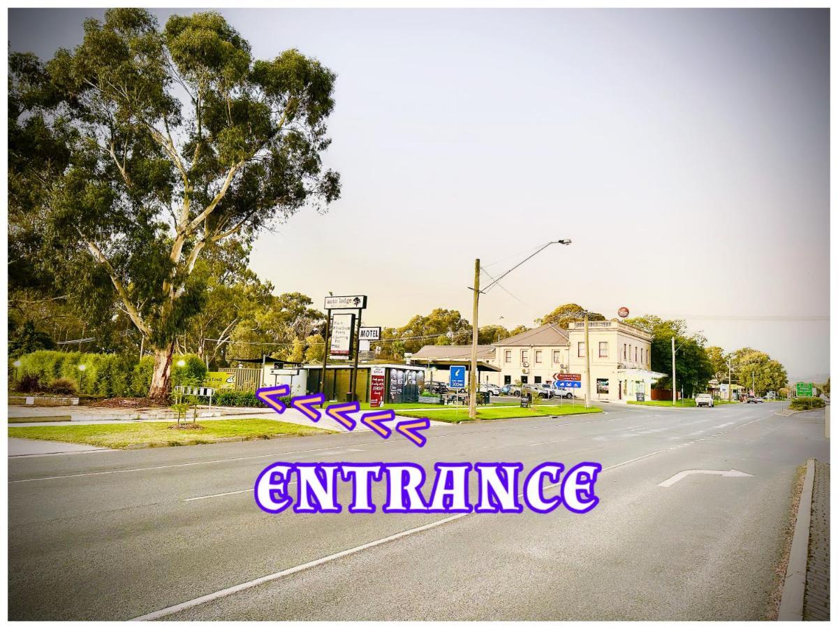 Auto Lodge Motor Inn Сімор Екстер'єр фото